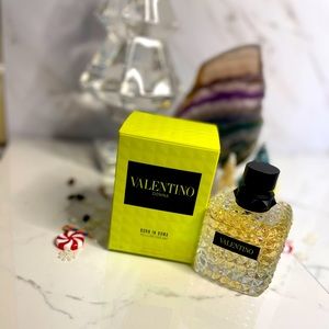 Valentino born in roma yellow dream 100ml Largest size
